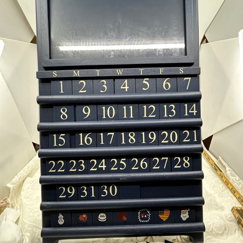 Vintage Wooden Block Blue Perpetual Calendar Complete Cottagecore Wall Mount - Picture 4 of 14